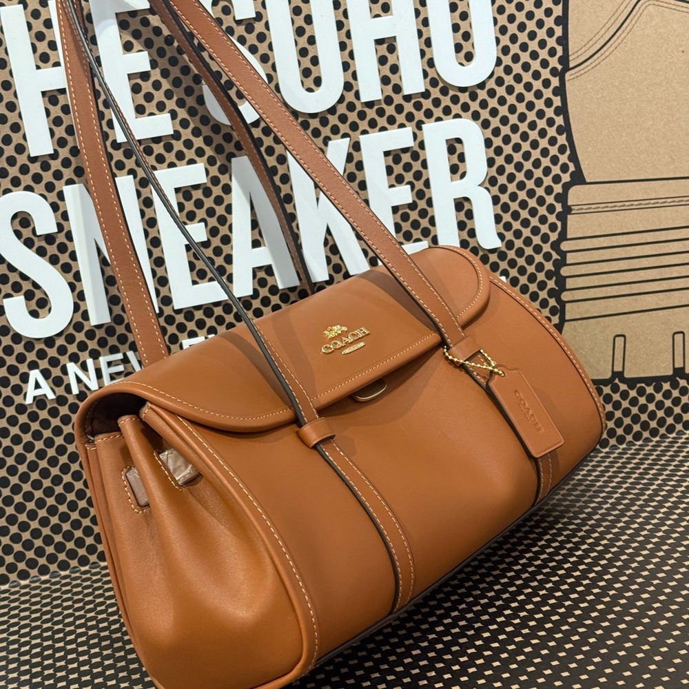 NWT Coach Bridget Flap Shoulder Bag CDB05 Gold/Tan Smooth grain leather - Picture 7 of 12